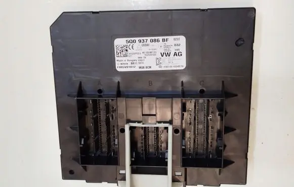 Volkswagen PASSAT B8 Comfort/convenience module 5Q0937086BF