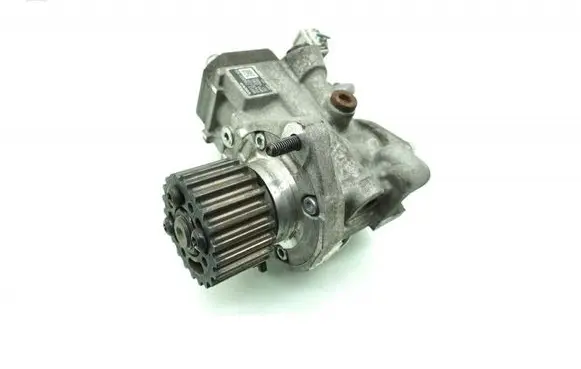 Volvo S60 Fuel injection high pressure pump 31432135