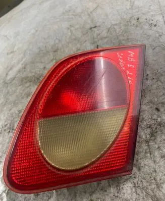 Mercedes-Benz E W210 Tailgate rear/tail lights A2108201064