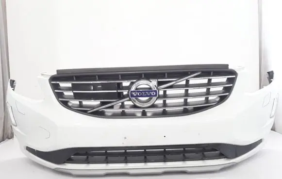 Volvo XC60 Front bumper 31323765