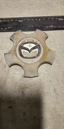 Mazda MPV Original wheel cap R2876