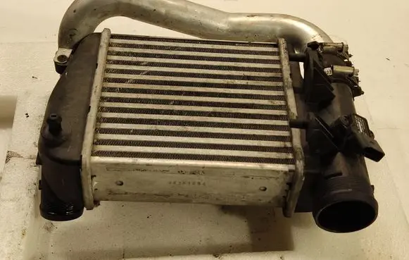 Audi A6 S6 C6 4F Intercooler radiator 06351254 4F0145605E