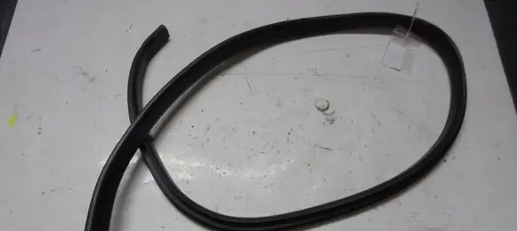 Hummer H3 Sliding door rubber seal 