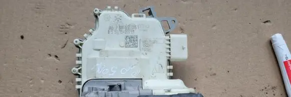Audi A6 S6 C7 4G Front door lock 8J1837016F