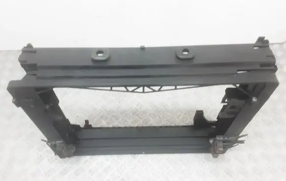 BMW 7 F01 F02 F03 F04 Radiator support slam panel bracket 7575245