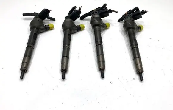 Volkswagen PASSAT B7 Fuel injectors set 03L130277J