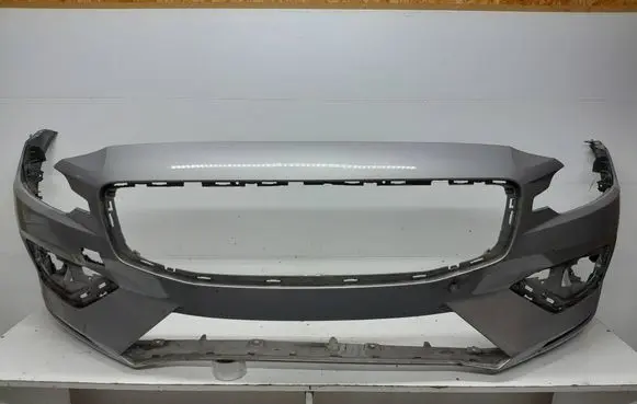 Volvo V60 Front bumper 31690589