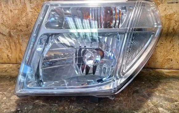 Nissan Pathfinder R51 Headlight/headlamp