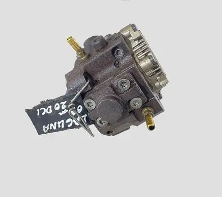 Renault Laguna III Fuel injection high pressure pump 8200690744 8200934657 0445010223