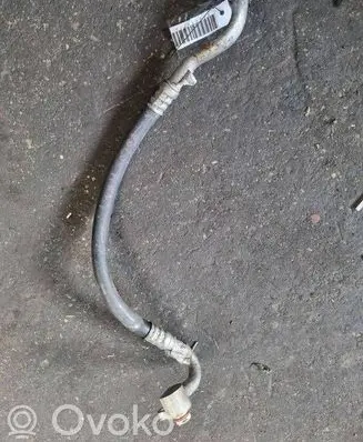 Ford Focus Air conditioning (A/C) pipe/hose 