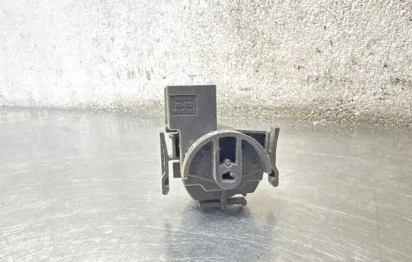 Opel Corsa C Ignition lock contact 90589314 PA6GF30 09115863