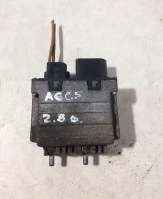 Audi A6 S6 C5 4B Coolant fan relay 8D0959501C