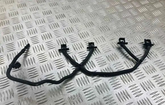 Ford Mondeo Mk III Fuel line/pipe/hose 