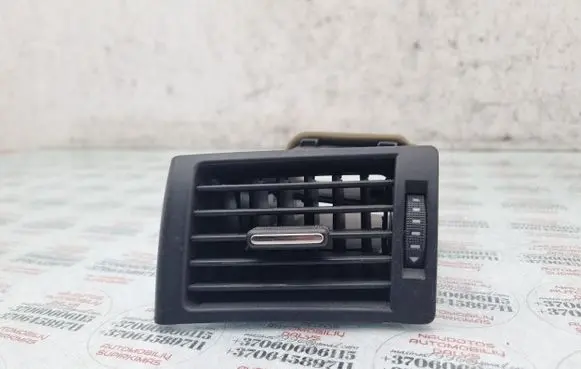 Audi A4 S4 B7 8E 8H Dashboard side air vent grill/cover trim 8E0820901F