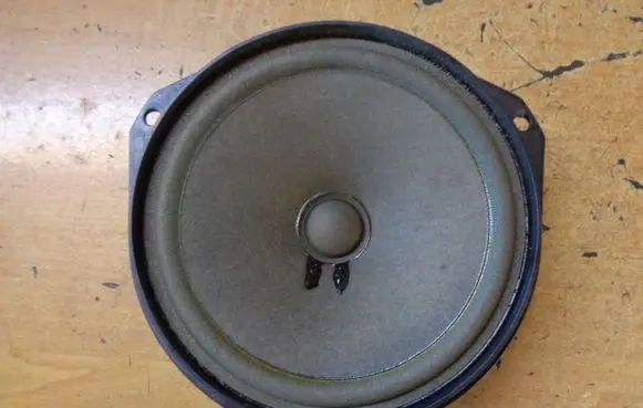 Fiat 500 Front door speaker 518302300