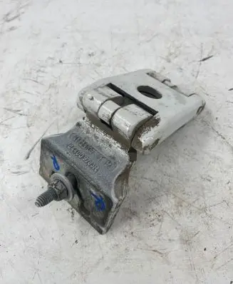 Renault Master III Tailgate/trunk/boot hinge 844009783R