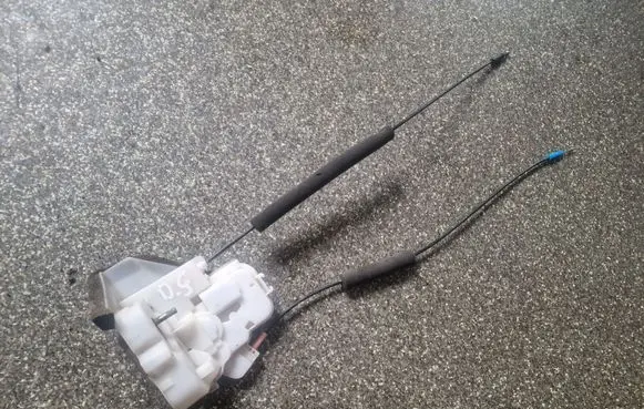 Subaru Outback Rear door lock