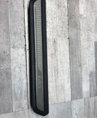 Hyundai i40 Front sill trim cover 858833Z100