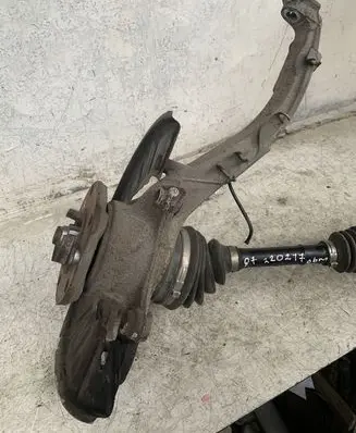Audi Q7 4L Front wheel hub