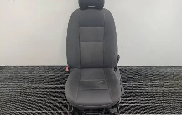 Volvo V50 Front driver seat