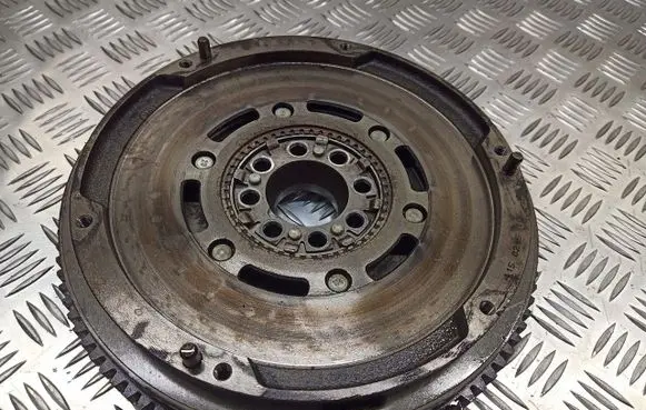 Toyota Avensis T250 Dual mass flywheel 415021510