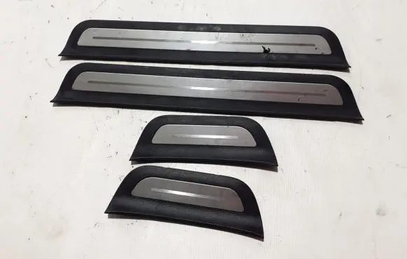 KIA Sportage Front sill trim cover