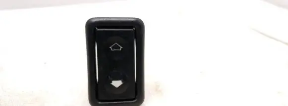 BMW 3 E36 Electric window control switch 8368941