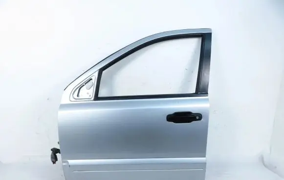 KIA Sorento Front door