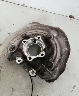 BMW X3 G01 Rear wheel hub 6871029 6870531