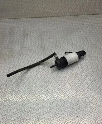 Volvo XC60 Windscreen/windshield washer pump 6849784 9148067