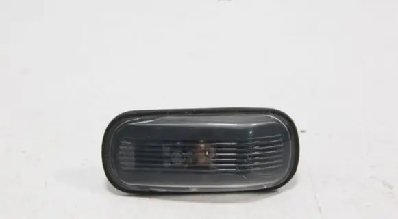 Saab 9-5 Front fender indicator light E17649