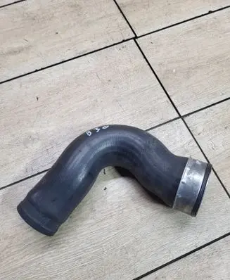 Mercedes-Benz ML W163 Intercooler hose/pipe 1635016182