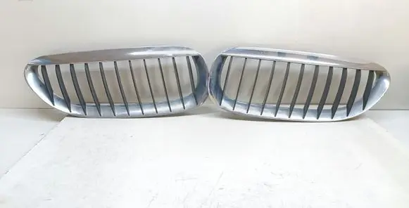 BMW 6 E63 E64 Front bumper upper radiator grill 7077935 7077936