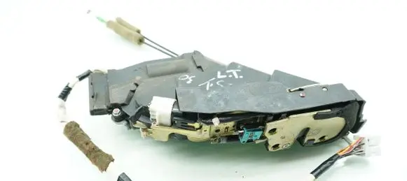 Lexus LS 430 Rear door lock 