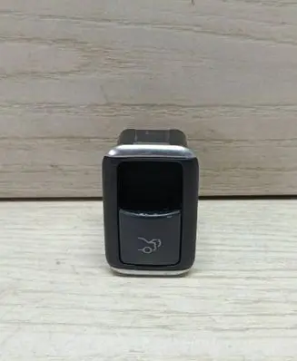 Mercedes-Benz E W212 Tailgate opening switch 10075079 10023292 A2129059200