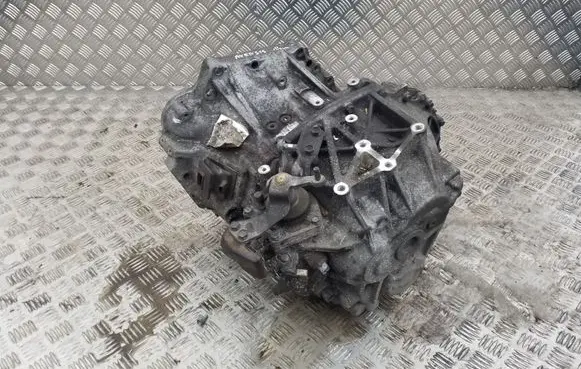 Manual 6 speed gearbox