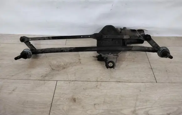 Renault Megane I Front wiper linkage and motor