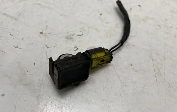 Mercedes-Benz C W204 Airbag deployment crash/impact sensor A1729056000