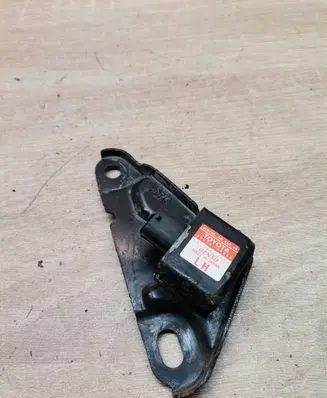 Toyota Prius (XW20) Airbag deployment crash/impact sensor 8917447040 2521000160