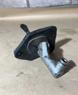 Hyundai Sonata Clutch master cylinder 