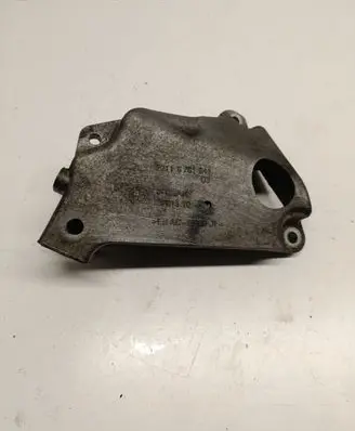 BMW 5 F10 F11 Engine mounting bracket 73681310