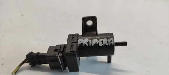 Nissan Primera Valve vacuum 7700113709