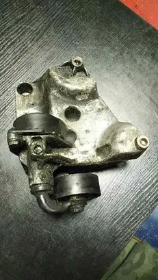 BMW 3 E46 A/C compressor mount bracket 7707319