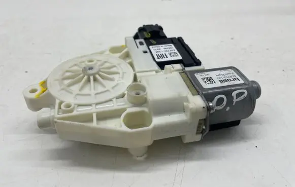 Jeep Compass Front door window regulator motor C3772104 E09713100
