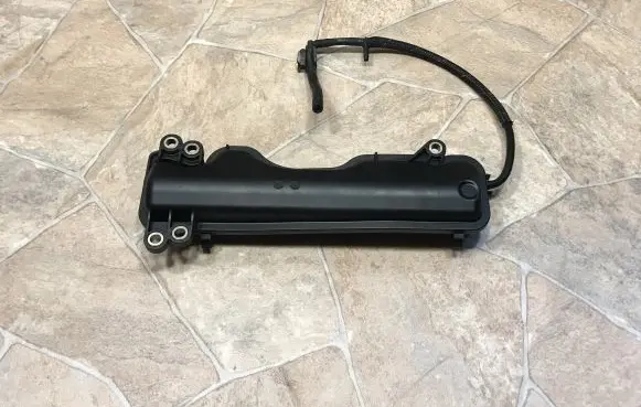 BMW 7 F01 F02 F03 F04 Vacuum air tank 7605374