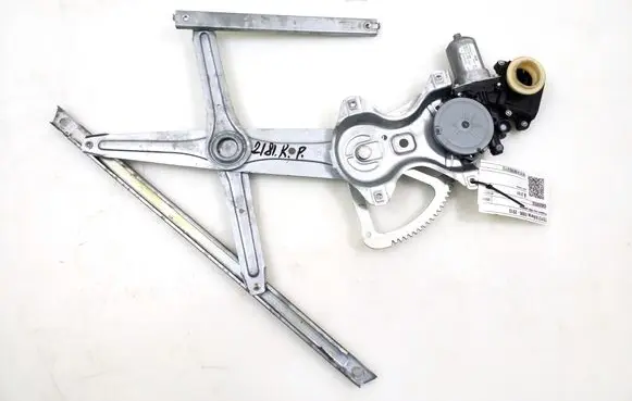 Toyota Verso Front window lifting mechanism without motor 698200F020