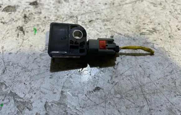 Hyundai ix35 Airbag deployment crash/impact sensor 959202S000 608101203BF 328170608