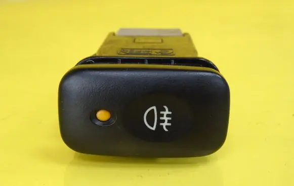 KIA Clarus Fog light switch 