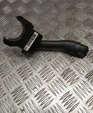 Skoda Fabia Mk1 (6Y) Wiper control stalk 4B0953503H