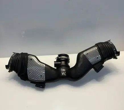 Mercedes-Benz CLS C219 Turbo air intake inlet pipe/hose A6420943497 4010088A 6420943497